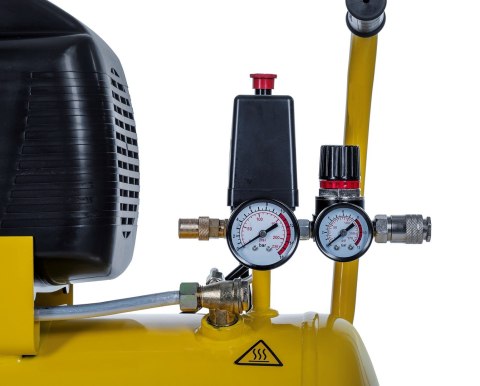 Sprężarka olejowa 1500W FCCC404STN005 STANLEY (WYPRZEDAŻ) Sprężarka olejowa 1500W FCCC404STN005 STANLEY (WYPRZEDAŻ)