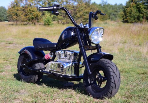 MOTOR CHOPPER "HELD", POMPOWANE KOŁA DO 25 KM/H, PODŚWIETLANY SILNIK/XB1058