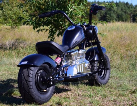 MOTOR CHOPPER "HELD", POMPOWANE KOŁA DO 25 KM/H, PODŚWIETLANY SILNIK/XB1058