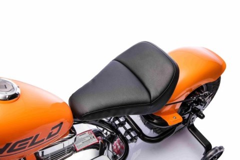 MOTOR CHOPPER "HELD", POMPOWANE KOŁA DO 25 KM/H, PODŚWIETLANY SILNIK/XB1058