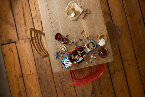 LEGO 75640 One Piece - Pływająca restauracja Baratie