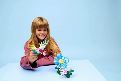 LEGO Creator 31384 Dzikie zwierzęta: Kolorowy koliber