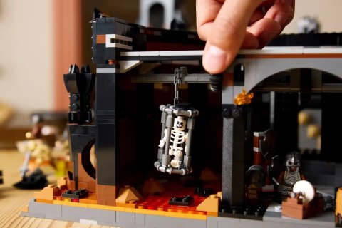 LEGO ICONS 10333 Władca pierścieni: Barad-dur (WYPRZEDAŻ)