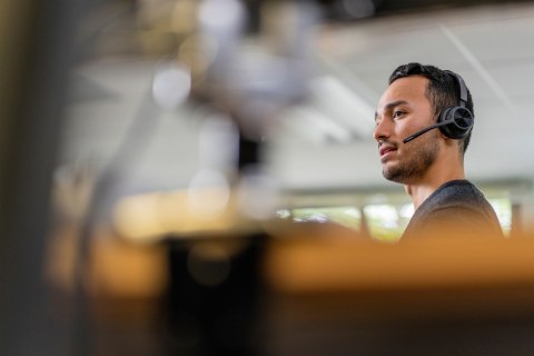 Słuchawki Poly Voyager 4320 MS Teams Certified USB-C Headset +BT700 dongle 77Z30AA