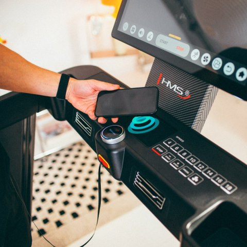 TERRUN475 BIEŻNIA TRENINGOWA Z DWUKIERUNKOWĄ REGULACJĄ KĄTA NACHYLENIA HMS