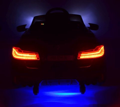 ORYGINALNE BMW M5 24V Z FUNKCJĄ DRIFTU - MIĘKKIE KOŁA, MIĘKKIE SIEDZENIE /SX2118